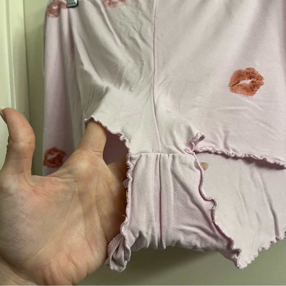 Skims Valentine’s Day Lipstick Sleep Shorts XL - Picture 7 of 12